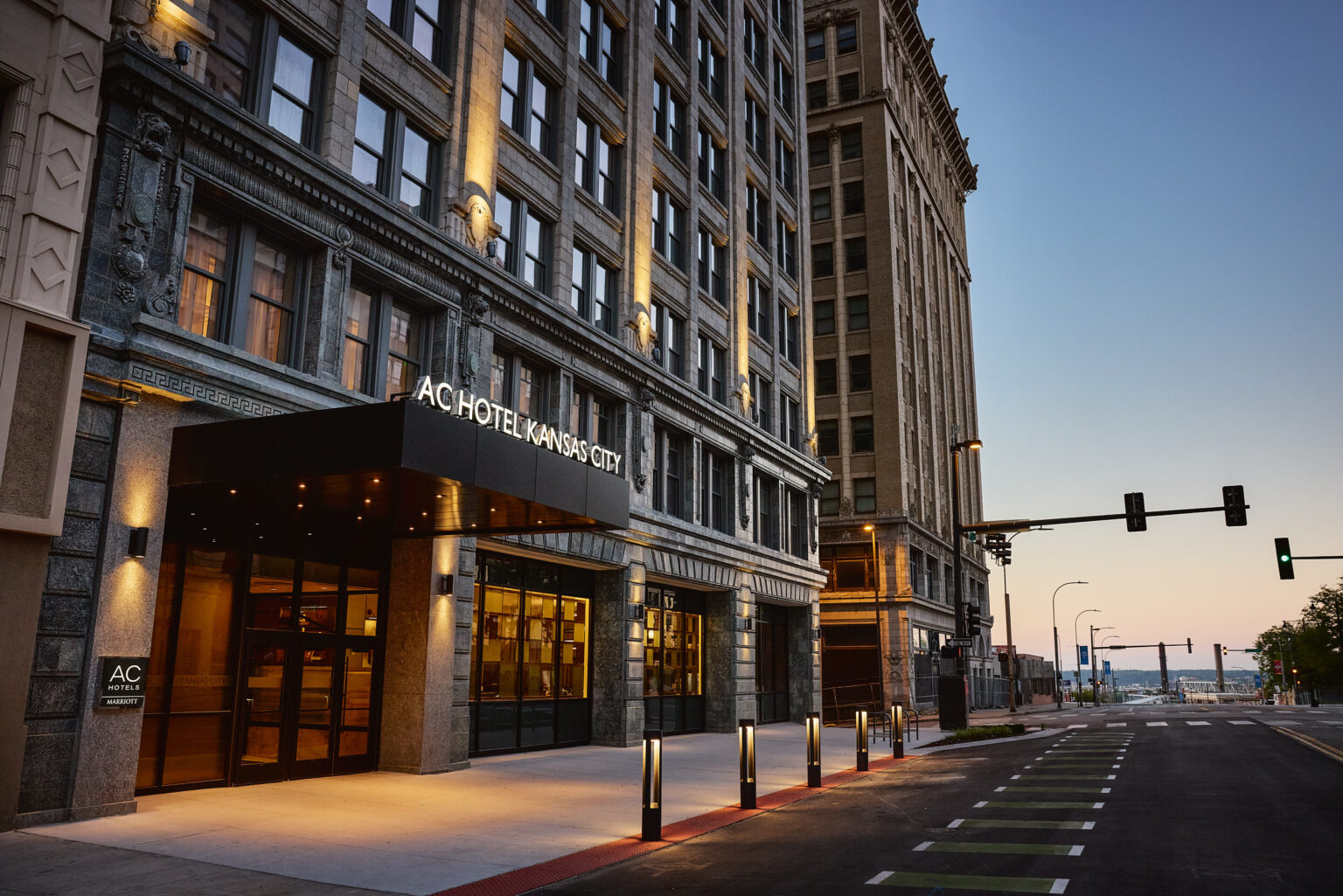 Home | Pinnacle Hotel Group